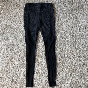 ALO Charcoal Patterned Leggings